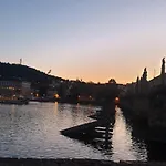 Laxmi Happy Home In Prague